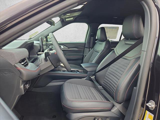 New 2026 Ford Explorer ST-Line image 4