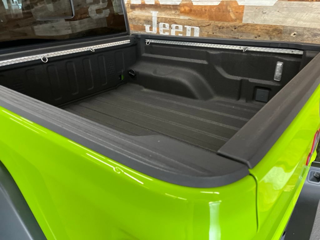 Used 2021 Jeep Gladiator Rubicon w/ Trailer Tow Package AWD/4WD image 15
