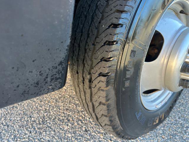 Used 2014 Chevrolet Express 4500 G4500 image 36