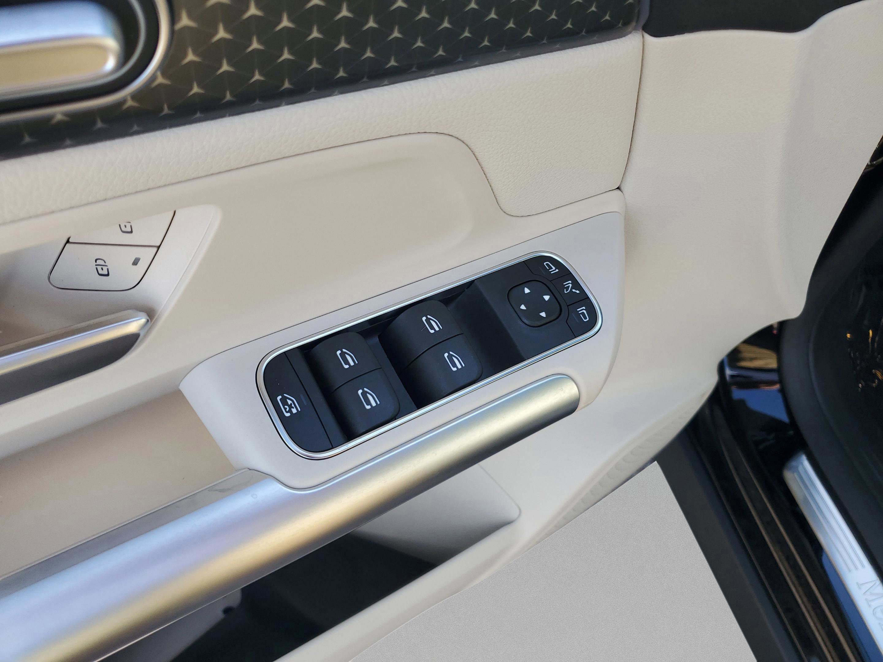 Used 2025 Mercedes-Benz GLA 250 image 30