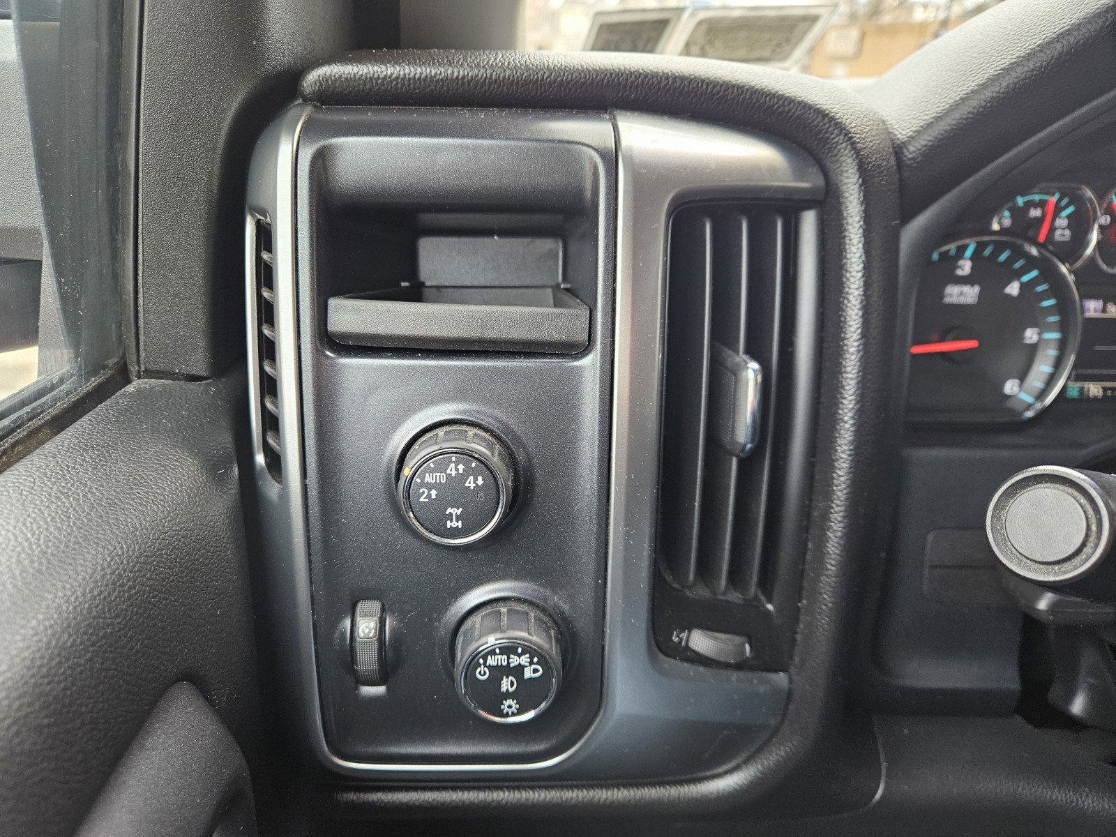 Used 2016 Chevrolet Silverado 1500 LT w/ All Star Edition image 25