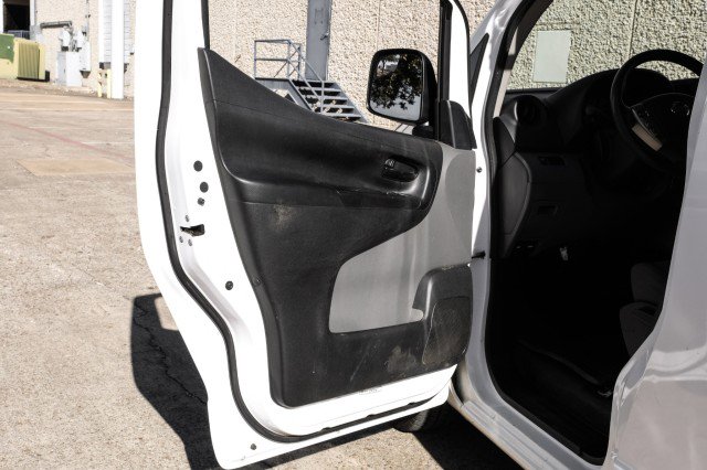 Used 2019 Nissan NV200 S w/ Cruise Control Package image 37
