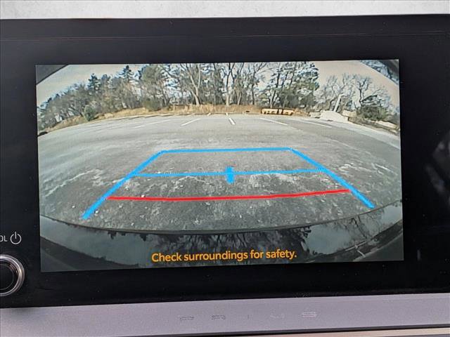 Used 2025 Toyota Prius LE image 13