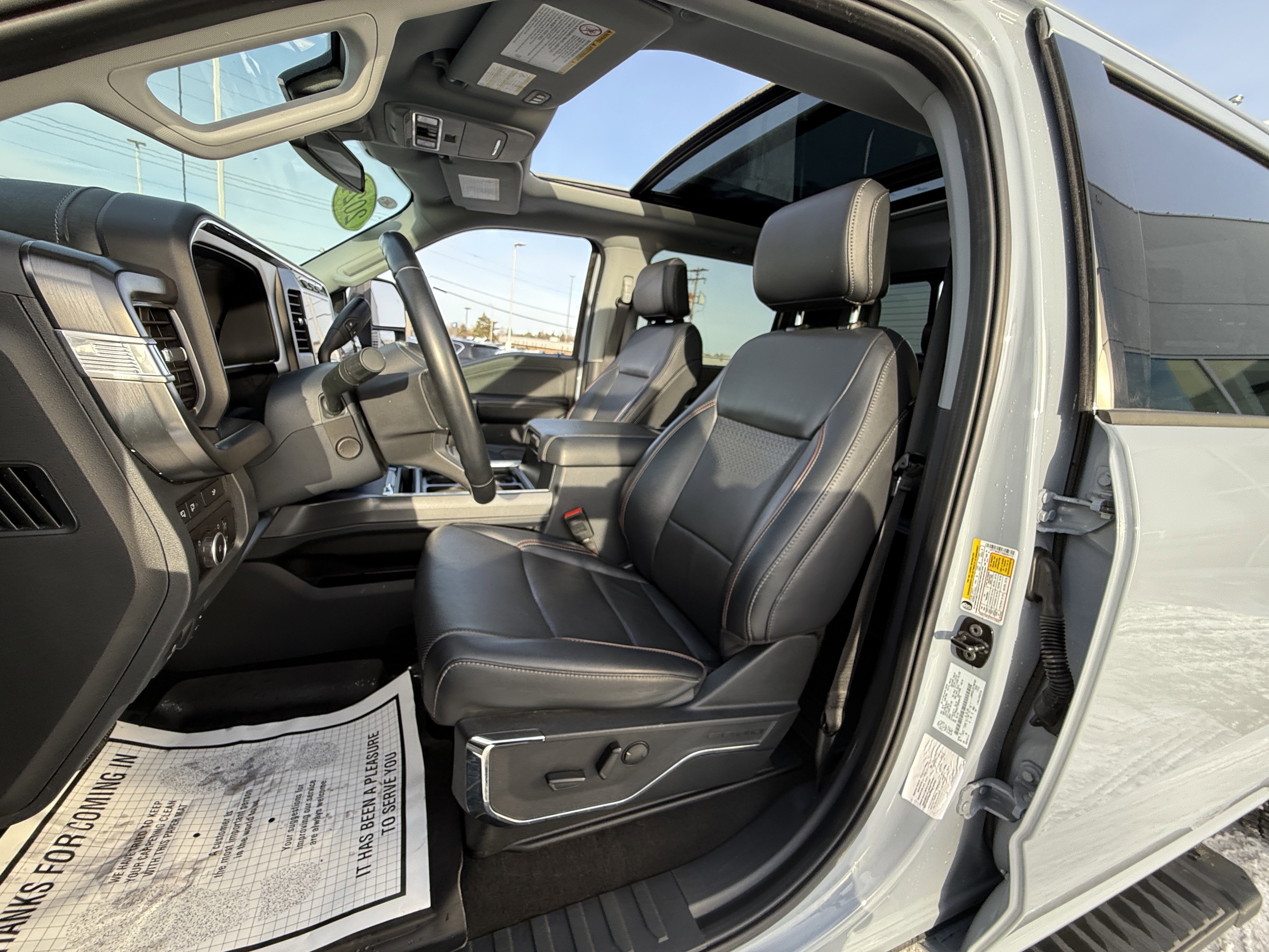 Used 2024 Ford F250 Lariat w/ Black Appearance Package image 16