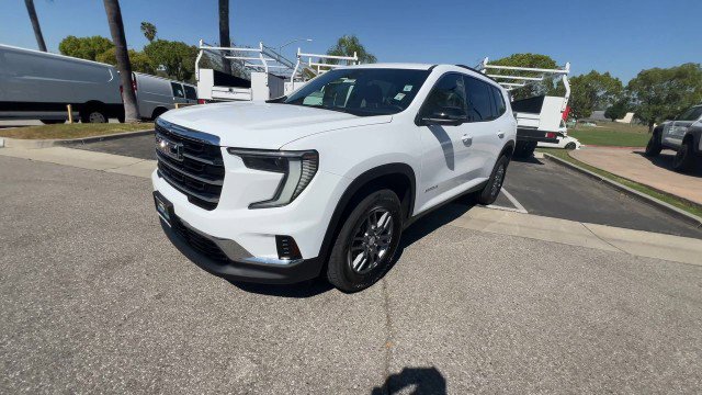 Used 2025 GMC Acadia Elevation image 4