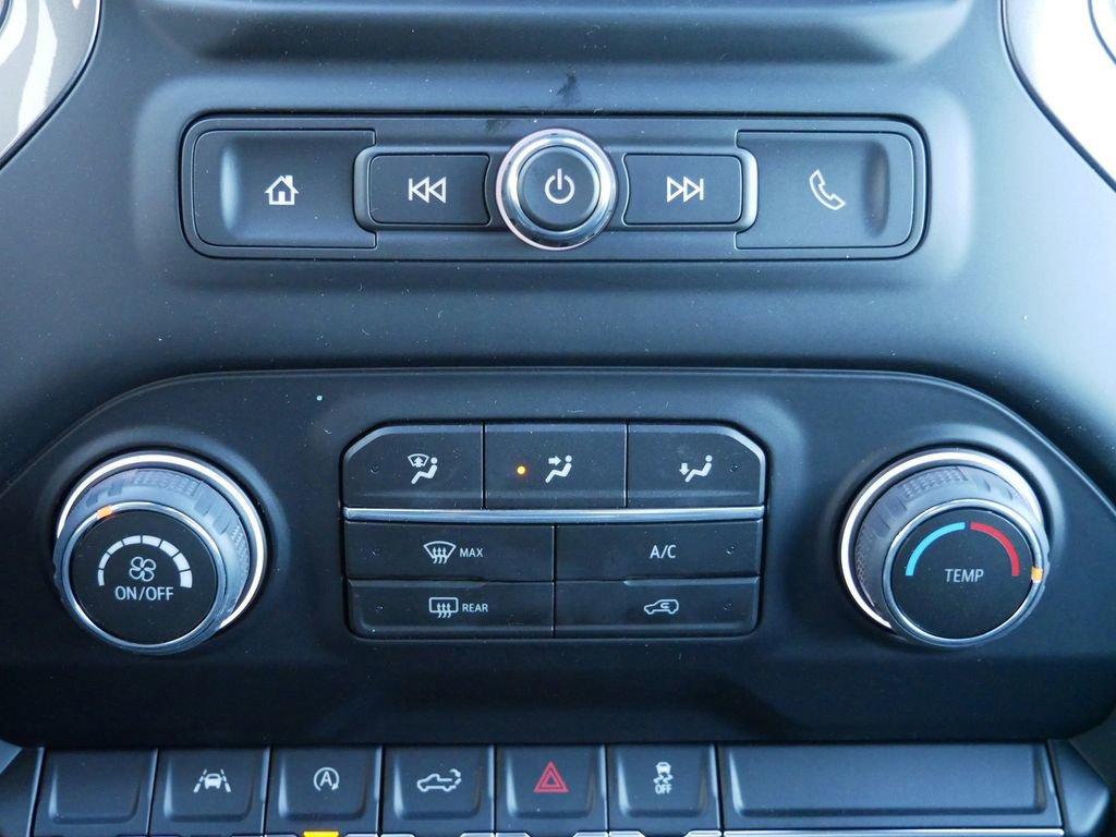 New 2026 Chevrolet Silverado 1500 Custom w/ Turbomax Blackout Package AWD/4WD image 23