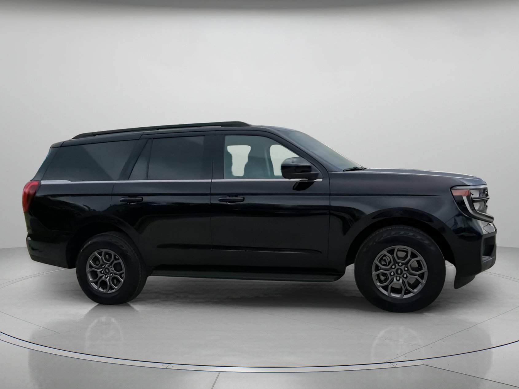 Certified 2025 Ford Expedition Active image 33