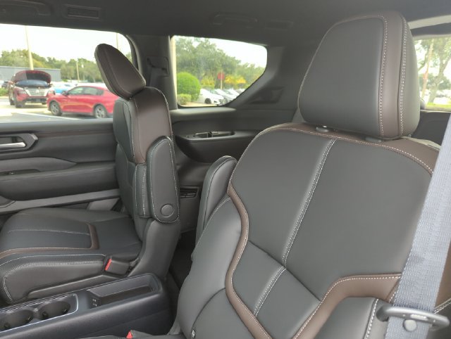 New 2026 Nissan Armada SL w/ Captain's Chari Seat Package AWD/4WD image 30