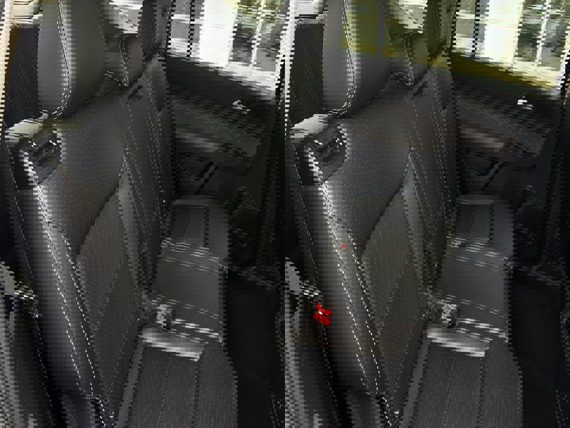 Used 2021 Volkswagen Atlas SE image 26