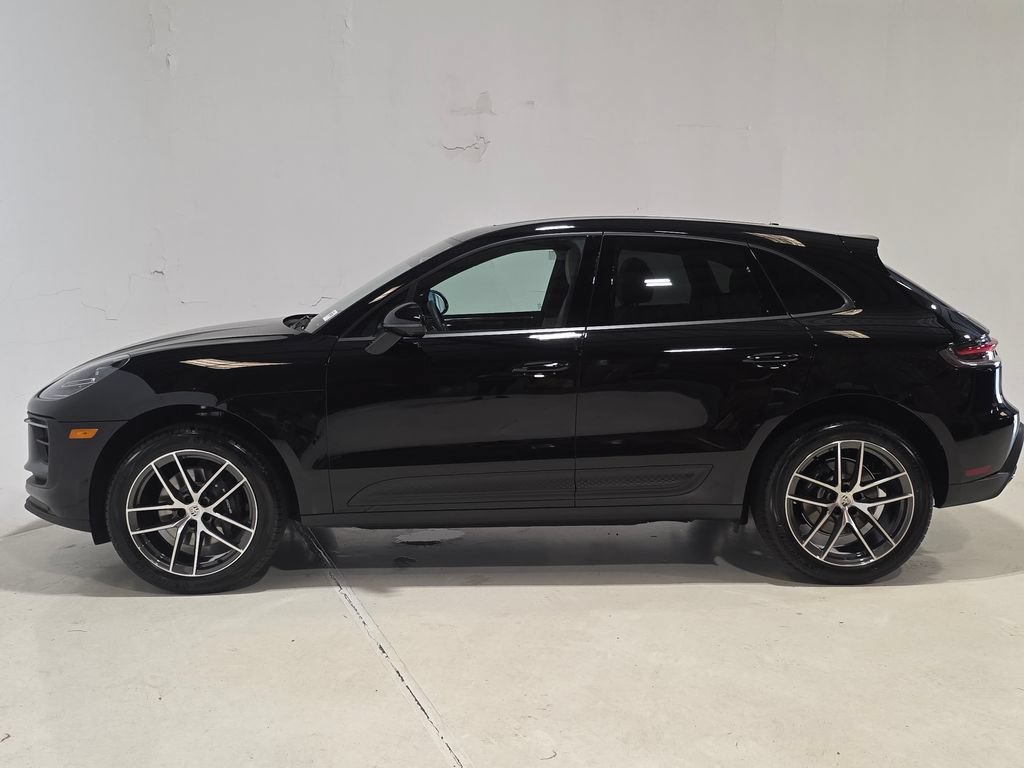 New 2026 Porsche Macan AWD/4WD image 2