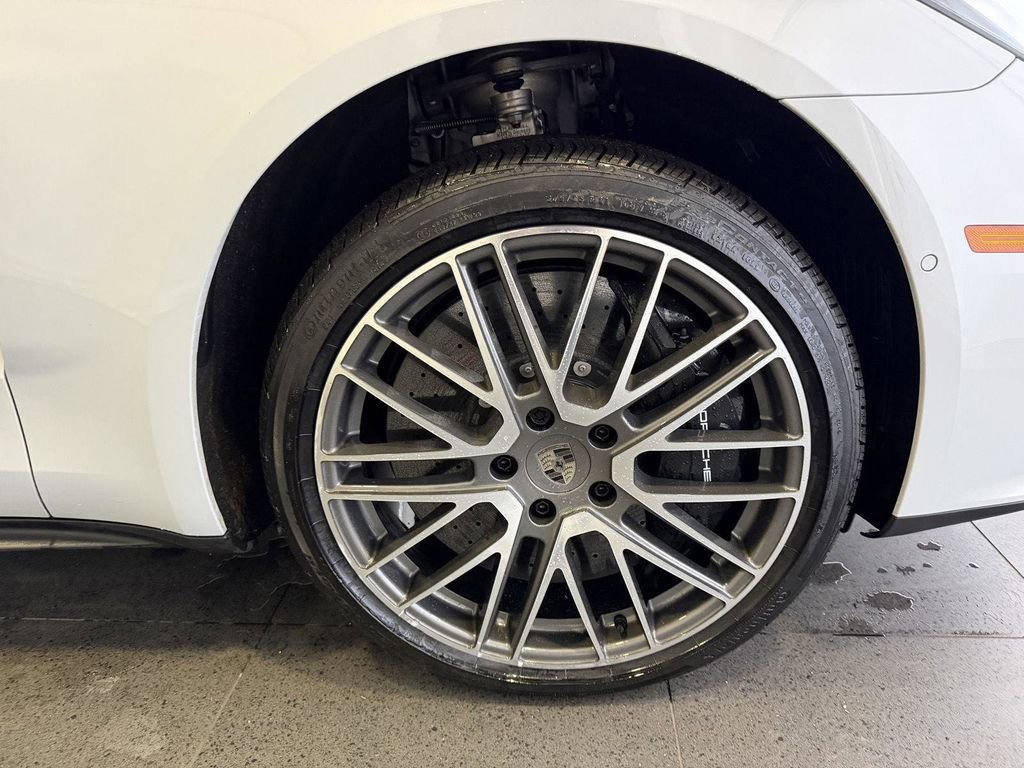 Used 2025 Porsche Panamera Turbo AWD/4WD image 13
