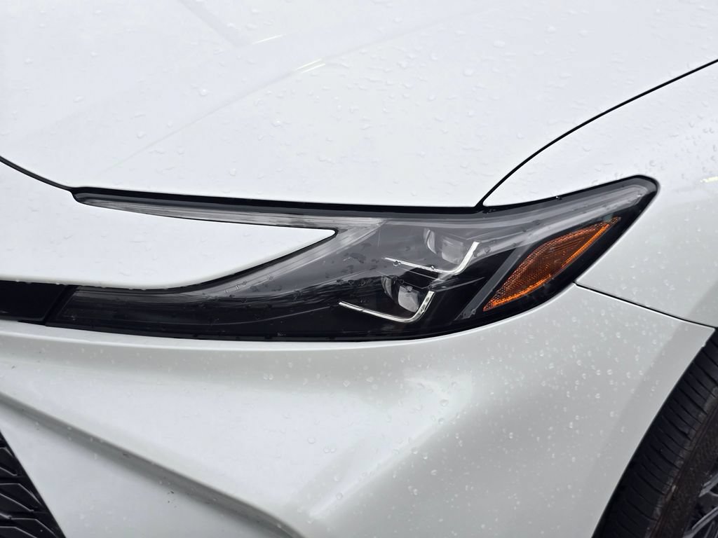 Used 2025 Toyota Camry XLE AWD/4WD image 23