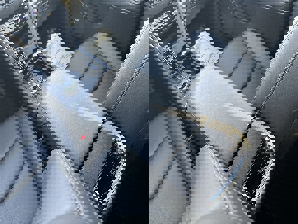 Certified 2024 Cadillac XT6 Luxury image 20