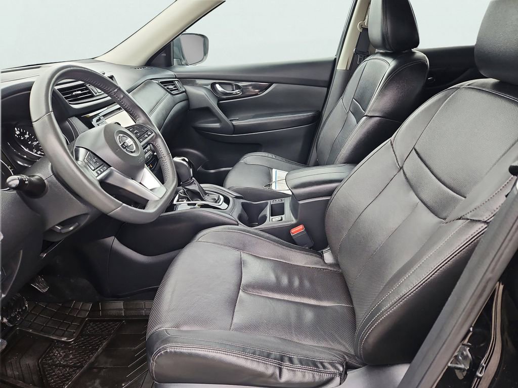 Used 2017 Nissan Rogue SL image 34