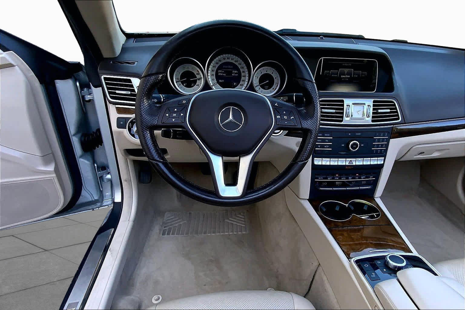 Used 2017 Mercedes-Benz E 400 Cabriolet image 6
