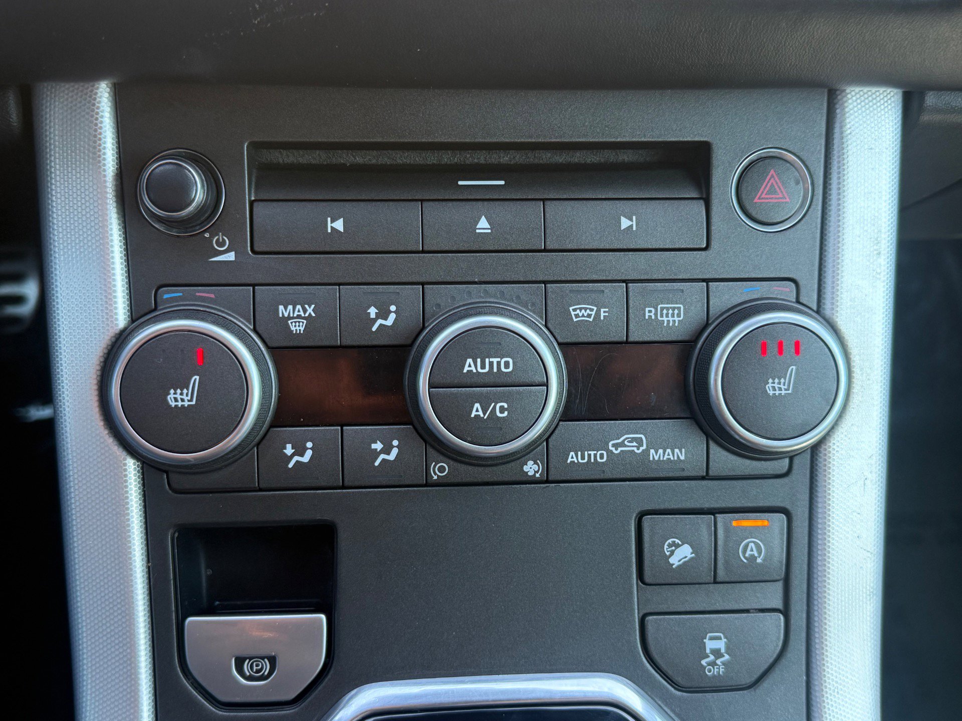 Used 2017 Land Rover Range Rover Evoque HSE Dynamic image 44