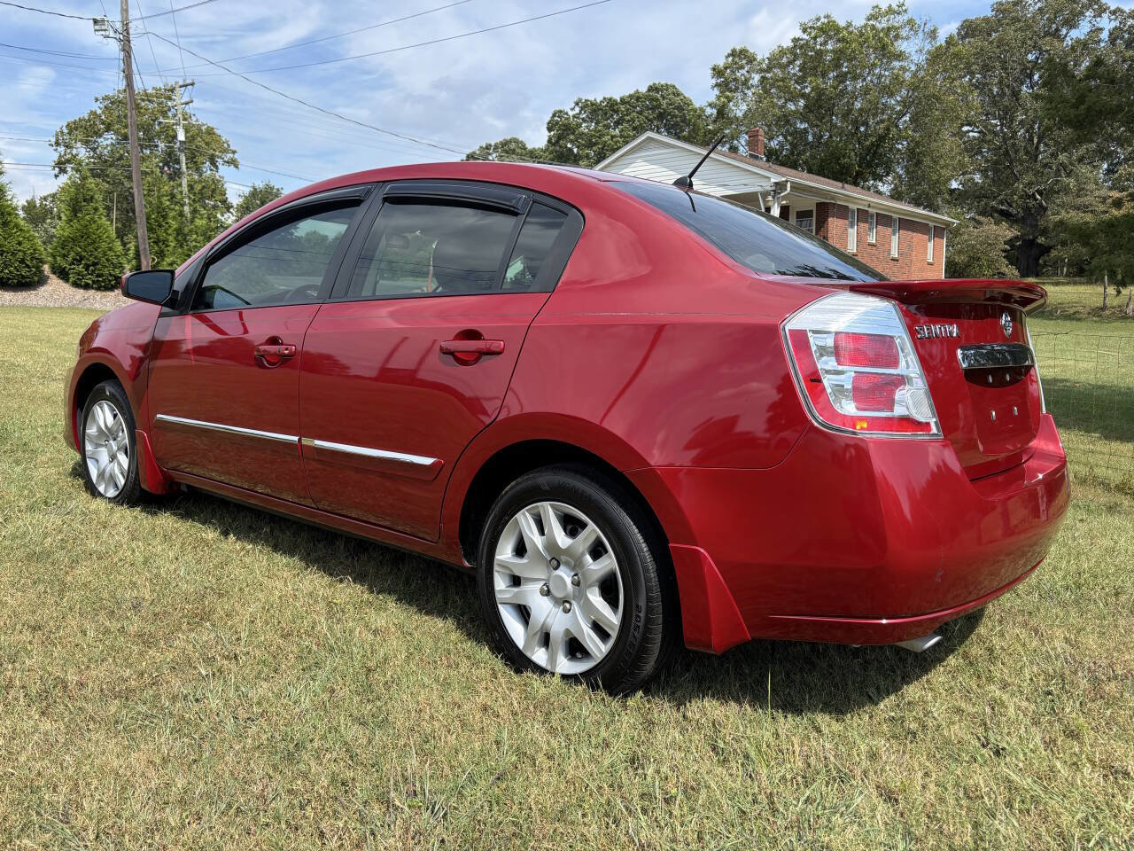 Used 2012 Nissan Sentra 2.0 S w/ Convenience Pkg image 2
