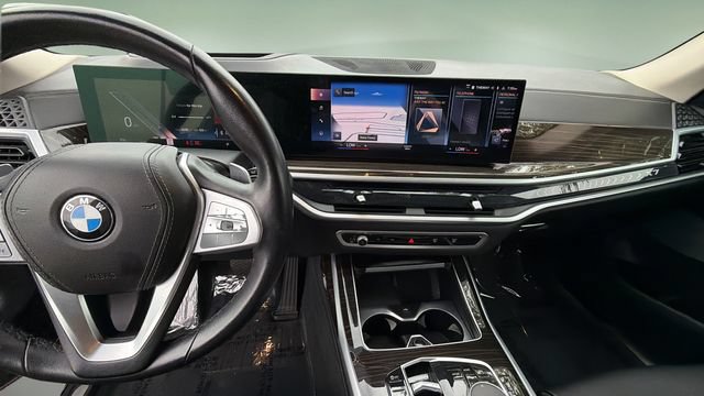 Used 2023 BMW X7 xDrive40i AWD/4WD image 13
