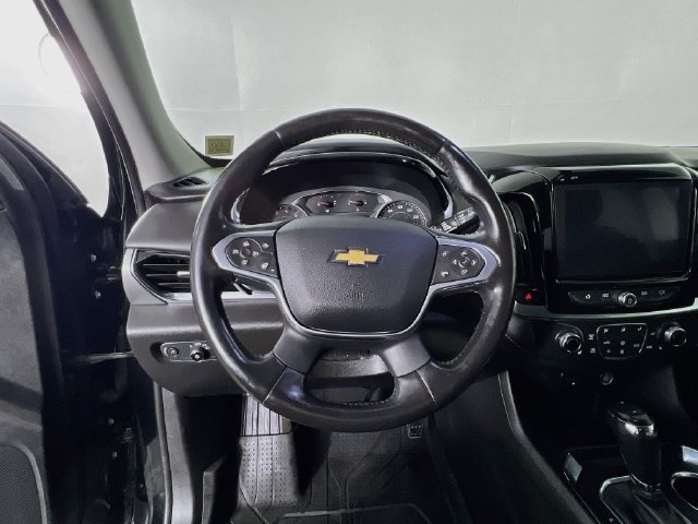 Used 2020 Chevrolet Traverse LT w/ Driver Confidence II Package AWD/4WD image 12