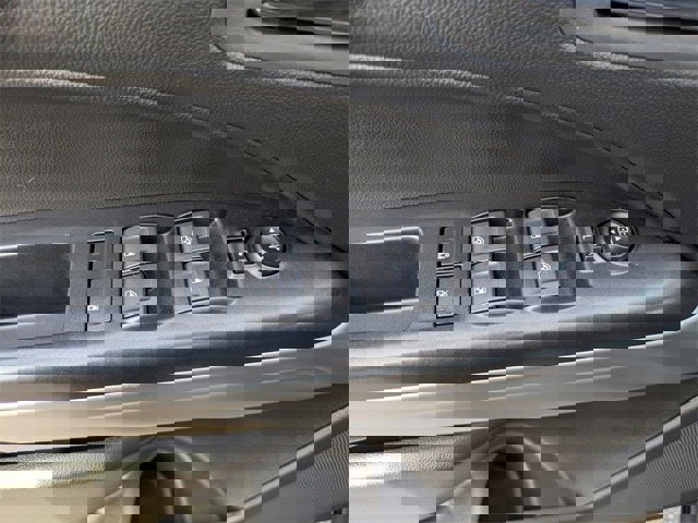 Used 2022 Chevrolet Colorado ZR2 image 19