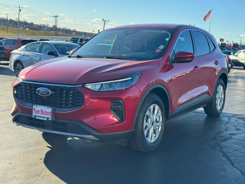 Used 2023 Ford Escape Active w/ Tech Pack #2 AWD/4WD image 9