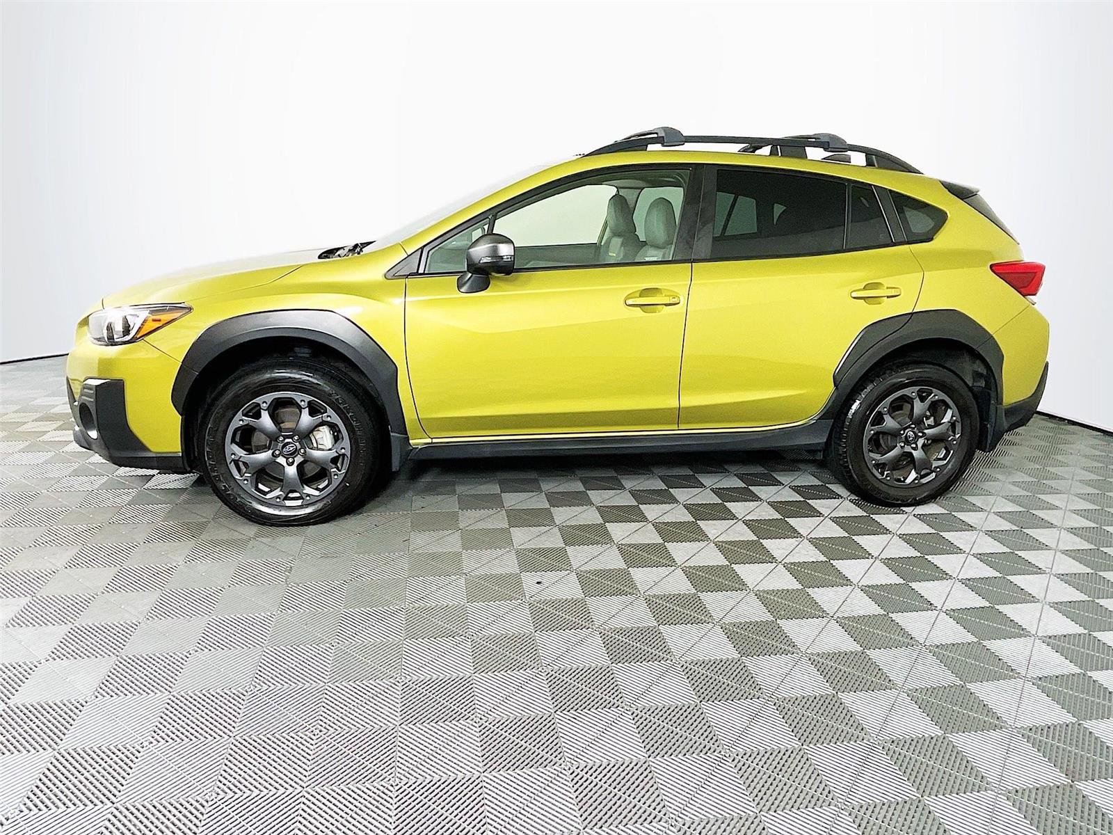 Used 2021 Subaru Crosstrek 2.5i Sport w/ Moonroof Package image 4