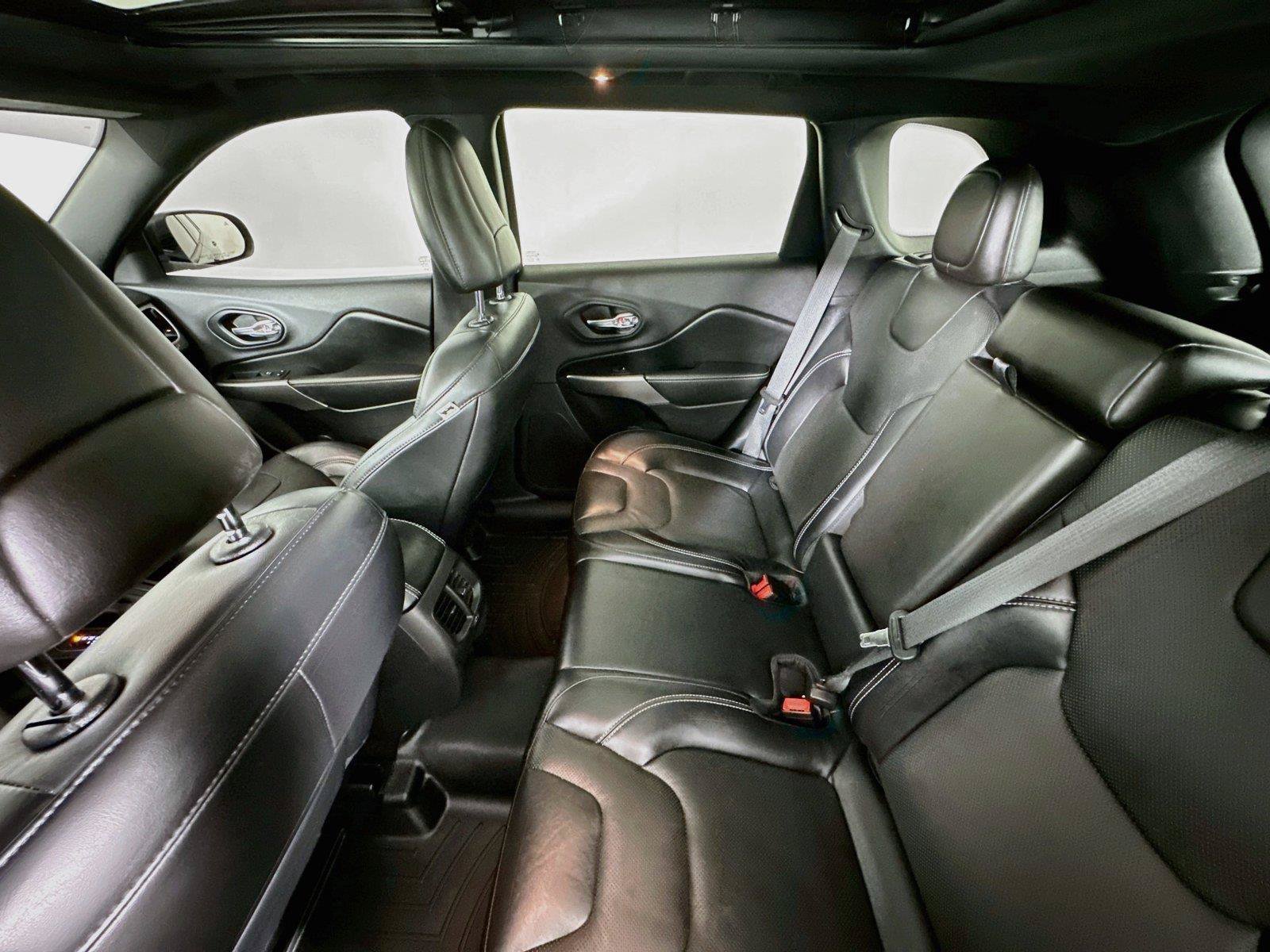 Used 2021 Jeep Cherokee Latitude Lux 80th Anniv w/ Quick Order Package 26U 80TH AWD/4WD image 11