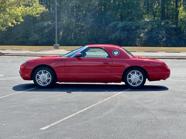 Used 2003 Ford Thunderbird image 3