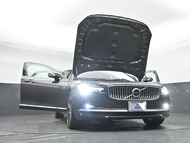 Used 2023 Volvo S90 B6 Ultimate w/ Lounge Package AWD/4WD image 55