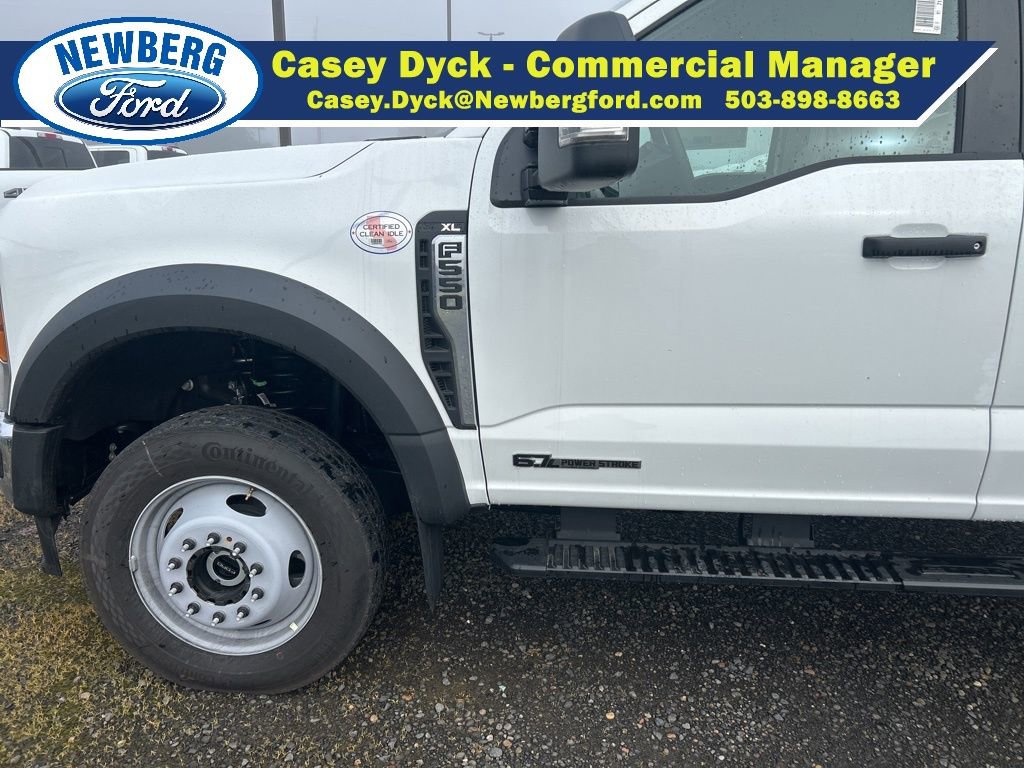 New 2026 Ford F550 4x4 Crew Cab image 3
