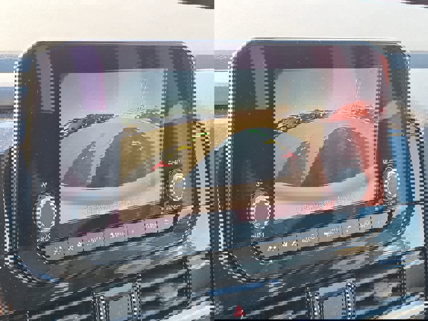 Used 2024 Nissan Pathfinder SV image 16