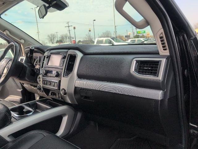 Used 2017 Nissan Titan PRO-4X image 46