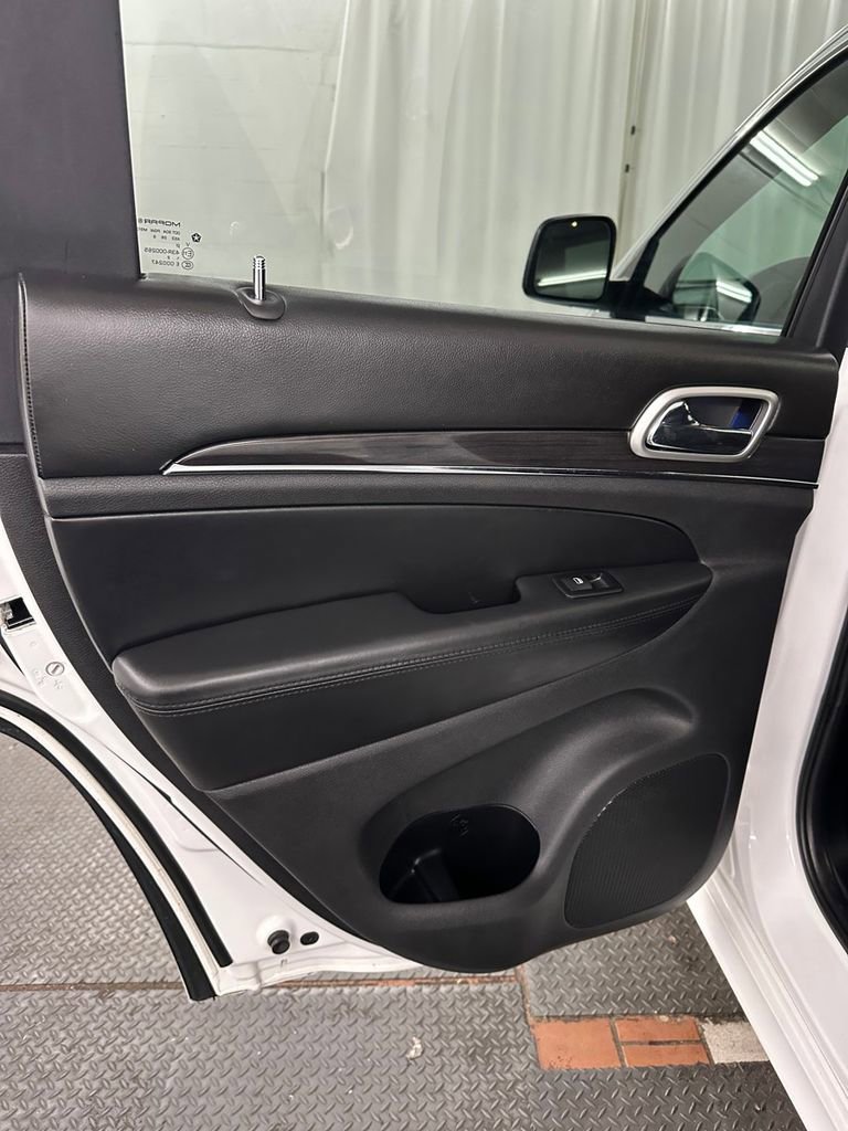 Used 2016 Jeep Grand Cherokee High Altitude image 29