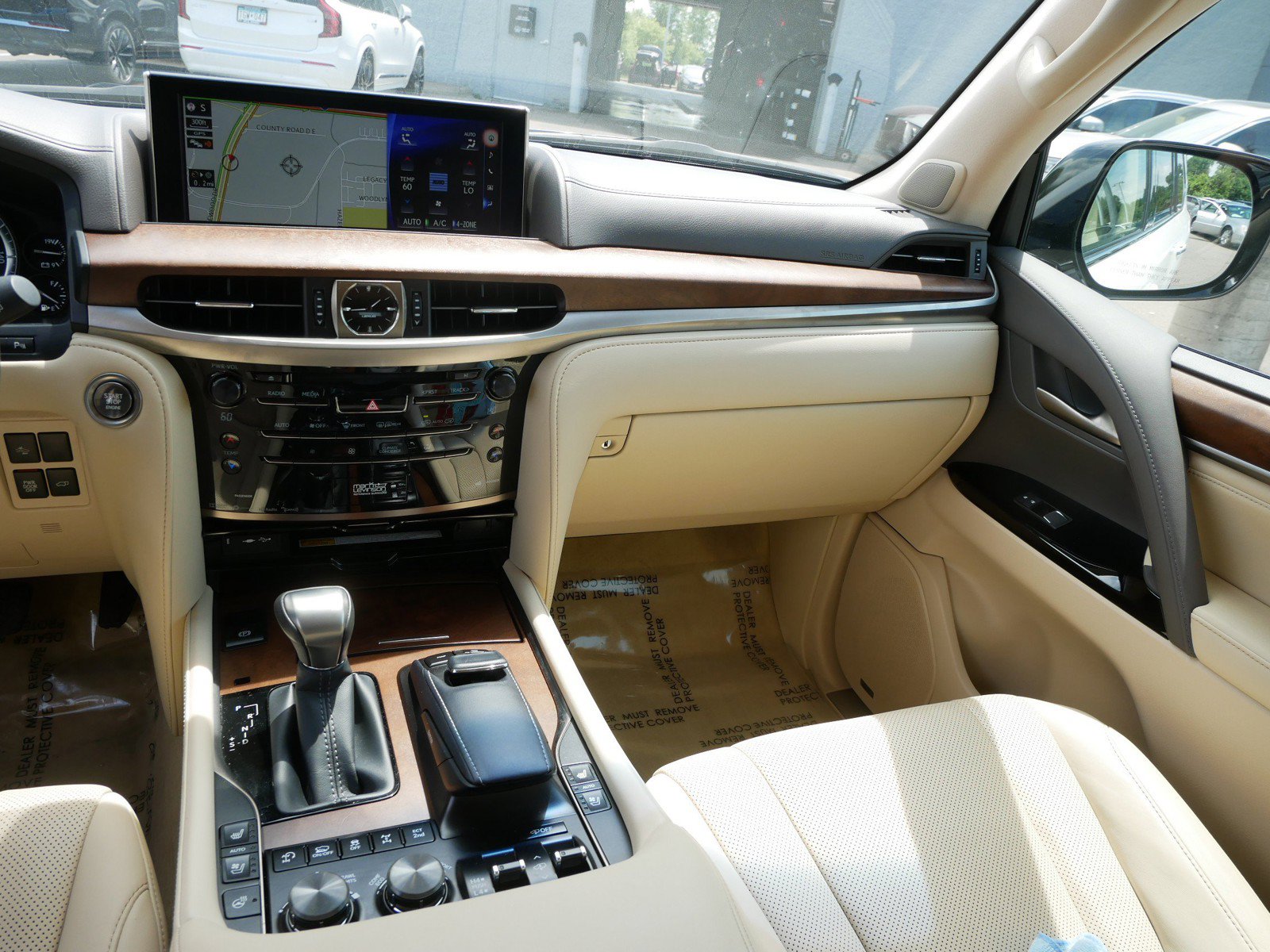 Used 2021 Lexus LX 570 4WD w/ Luxury Package image 15
