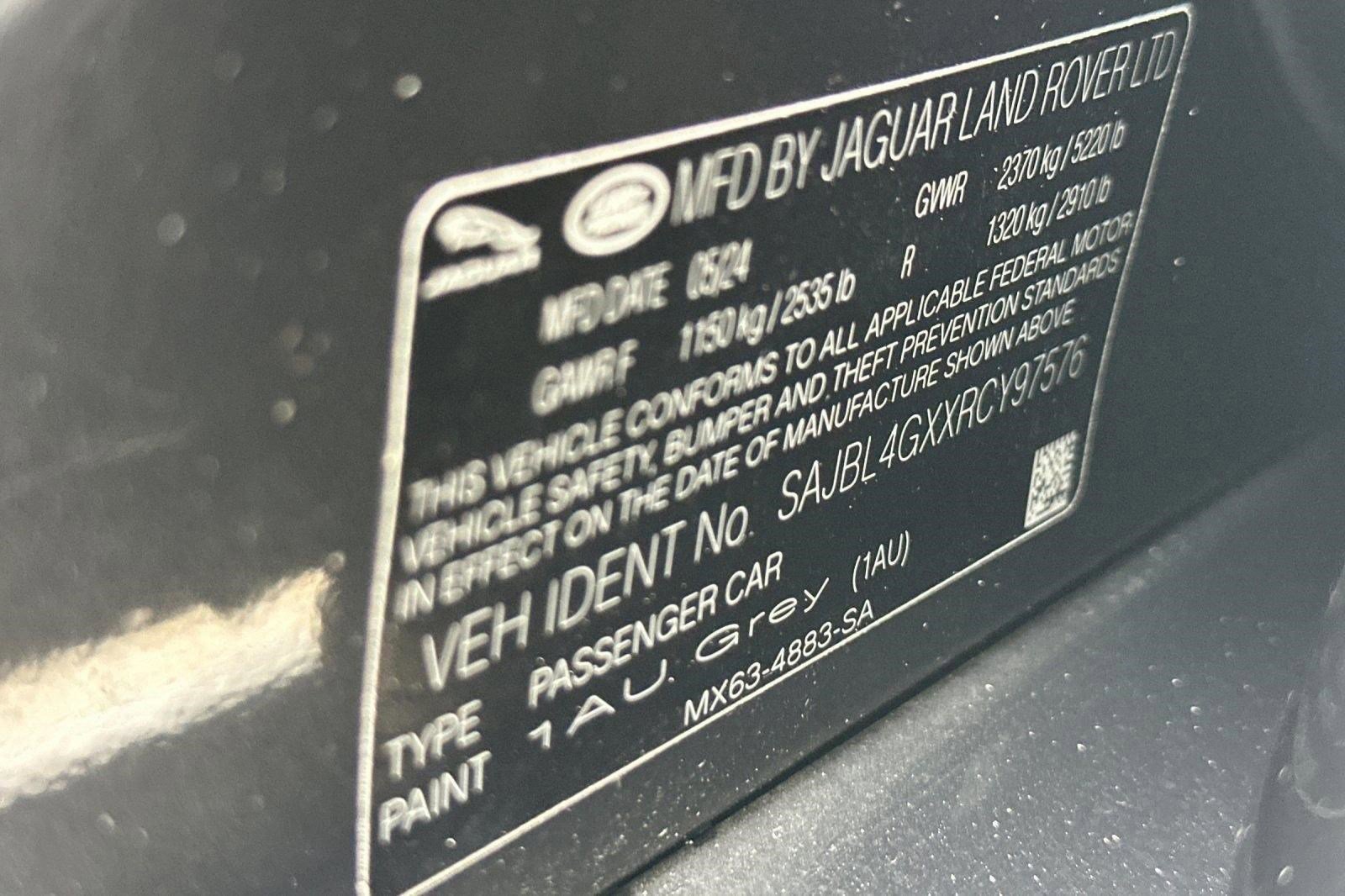 New 2024 Jaguar XF R-Dynamic SE image 20