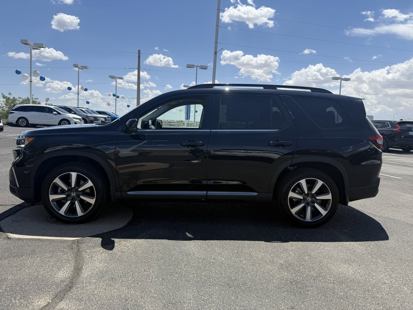 Certified 2025 Honda Pilot Elite image 8