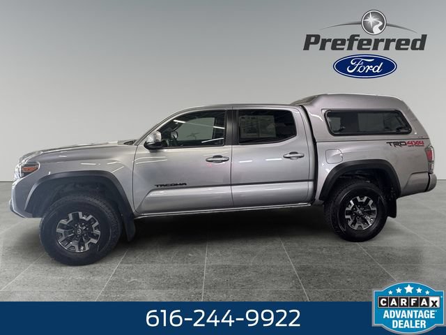 Used 2021 Toyota Tacoma TRD Off-Road w/ Technology Package AWD/4WD image 9