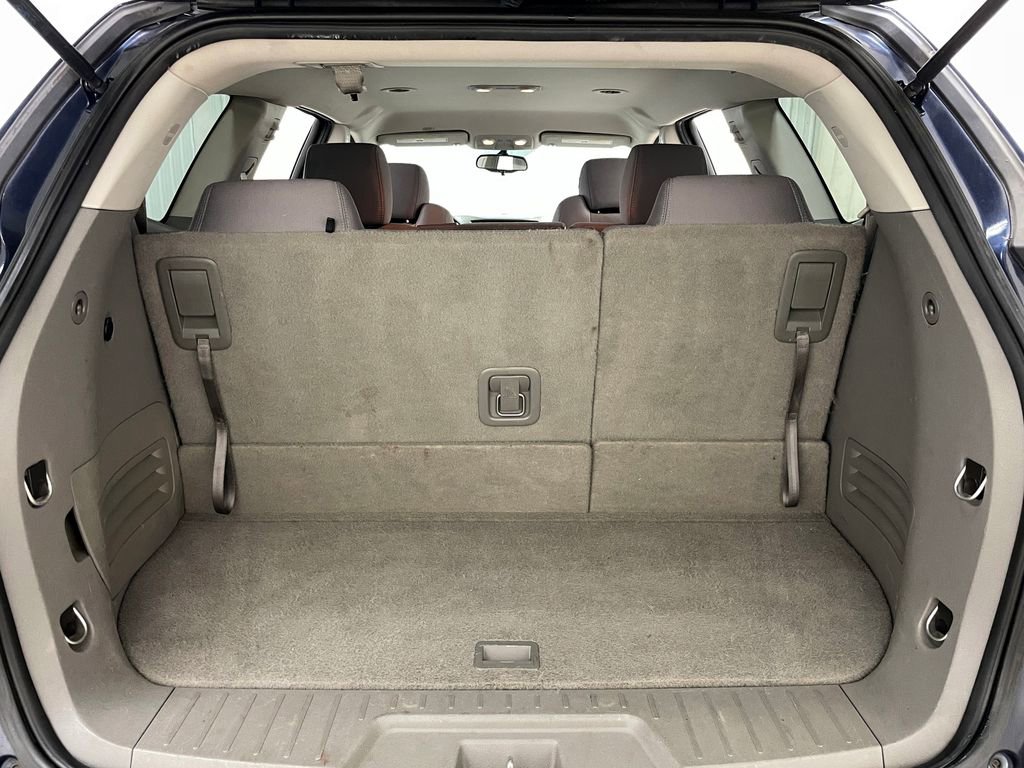 Used 2015 Chevrolet Traverse LS w/ LPO, 'HIT The Road' Package FWD image 41