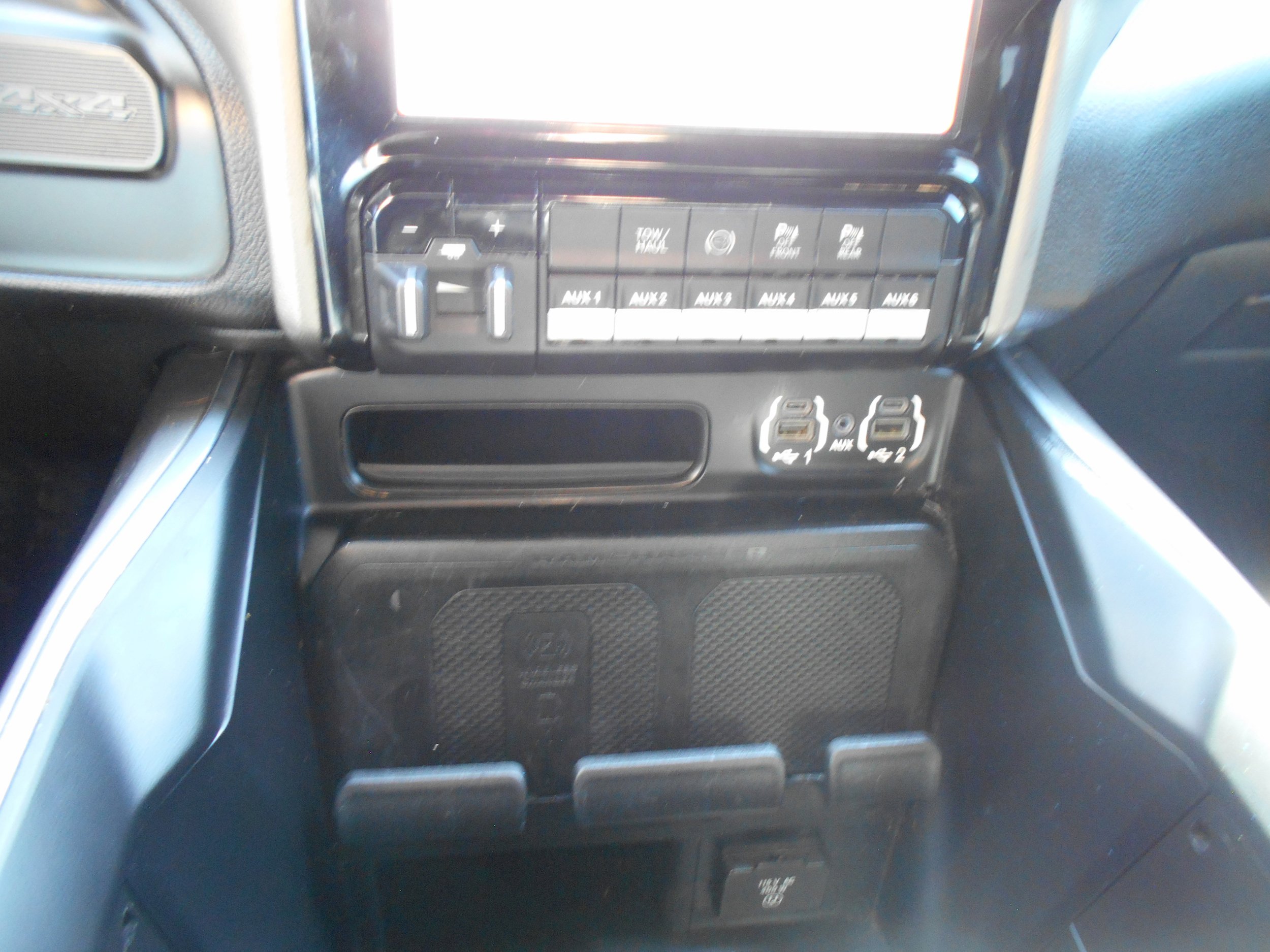 Used 2022 RAM 3500 Laramie AWD/4WD image 20