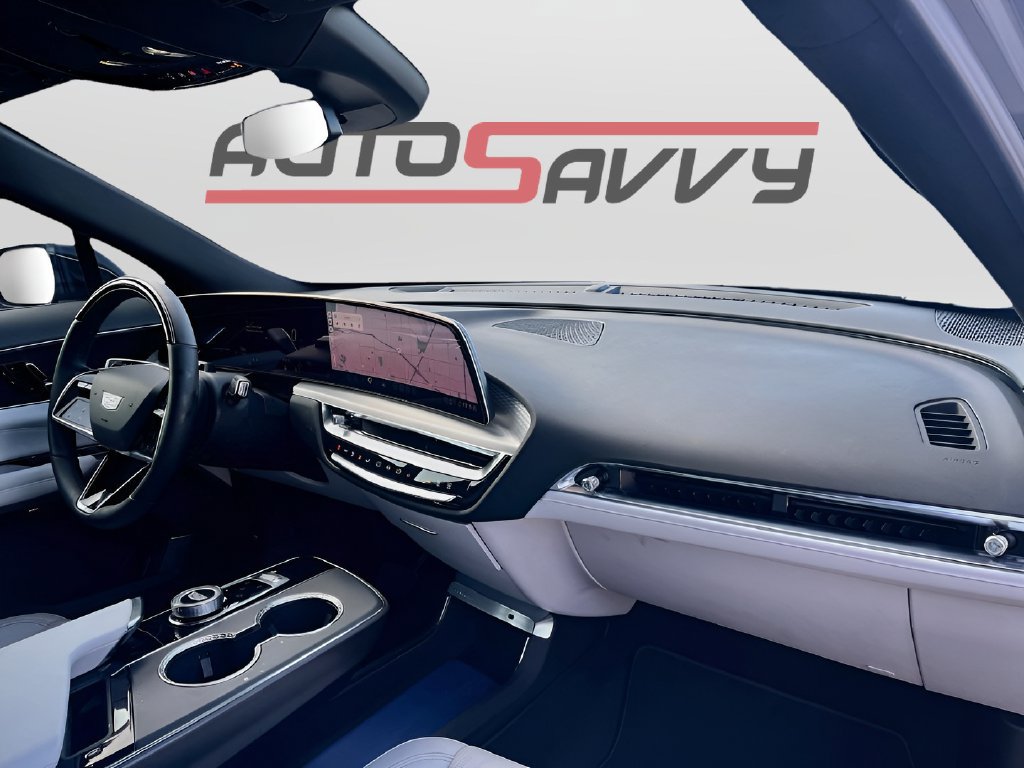 Used 2026 Cadillac Lyriq Luxury RWD image 30
