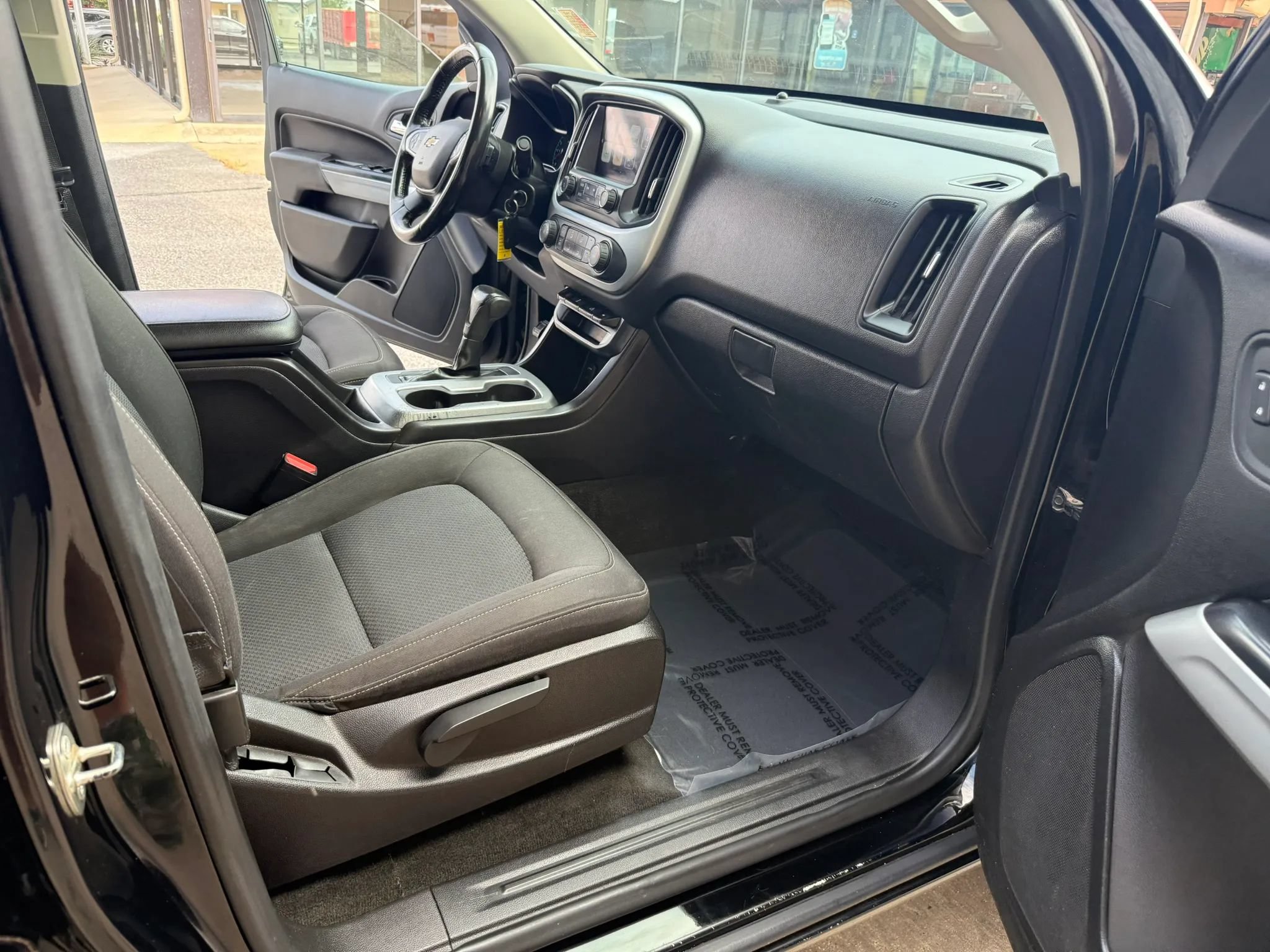 Used 2017 Chevrolet Colorado LT RWD image 20