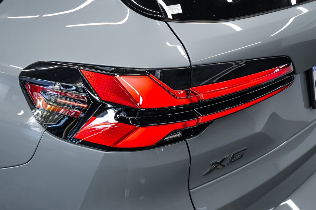 Used 2024 BMW X5 sDrive40i w/ M Sport Package image 14