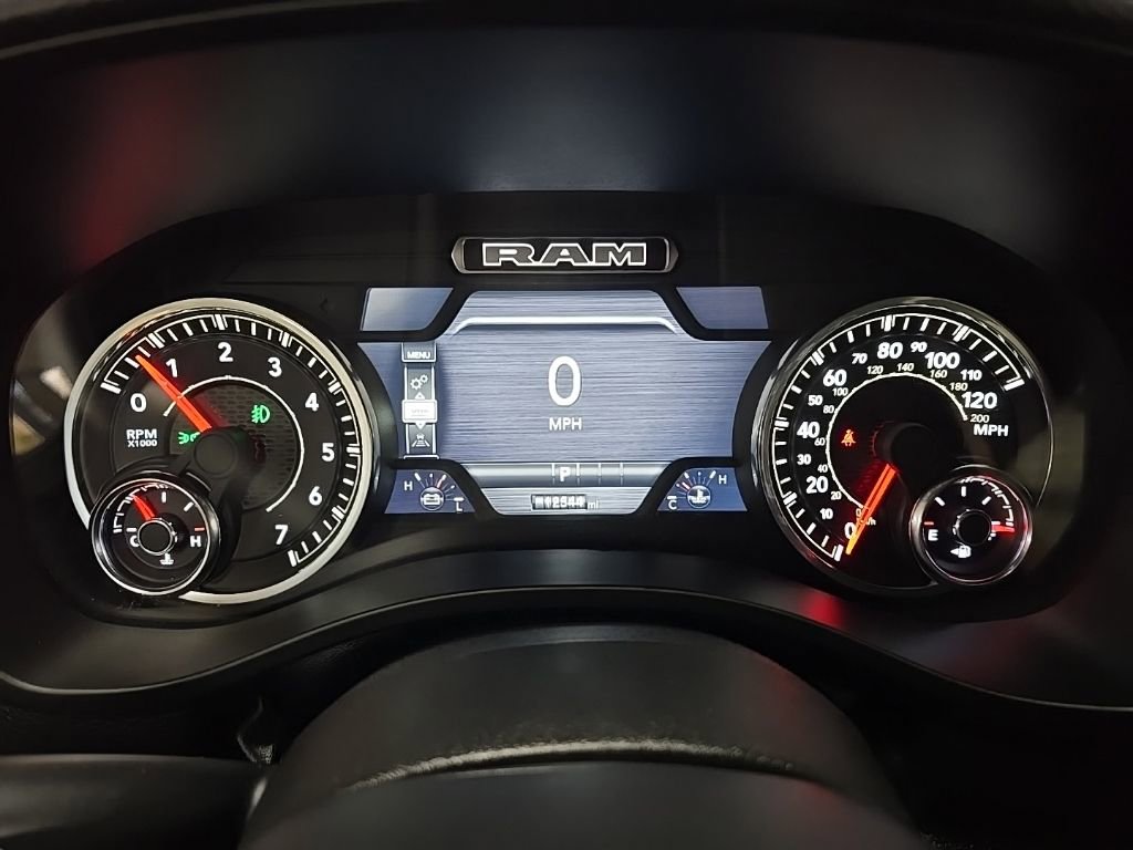 Used 2025 RAM 1500 Laramie AWD/4WD image 21