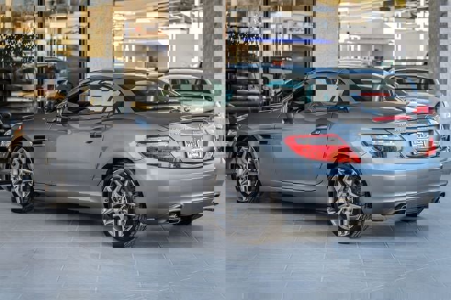 Used 2013 Mercedes-Benz SLK 250 image 9