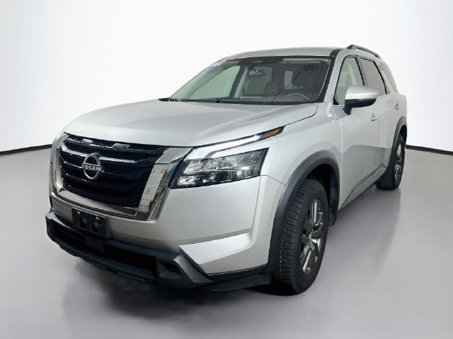 Used 2024 Nissan Pathfinder SV FWD image 5
