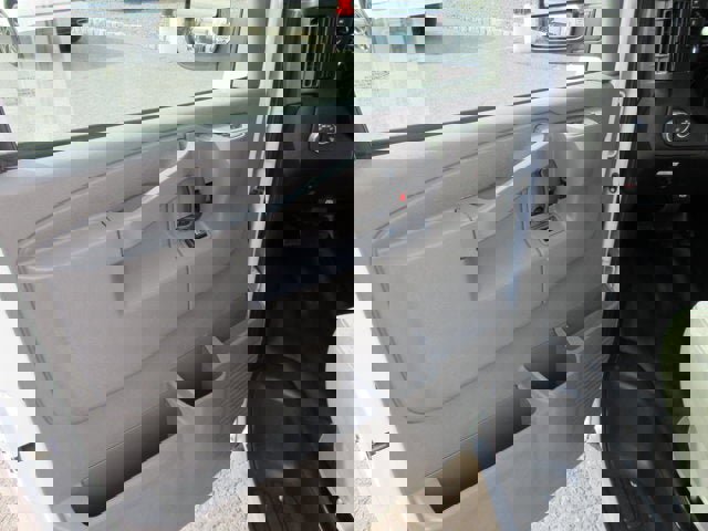 Used 2017 Chevrolet Express 3500 image 26