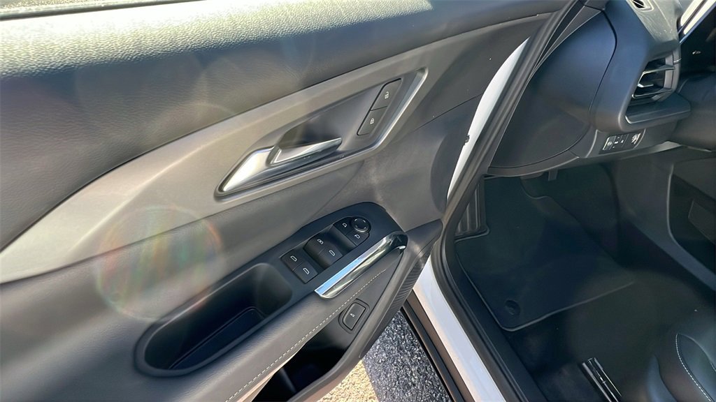 New 2026 Chevrolet Traverse LT w/ Driver Confidence Package image 12