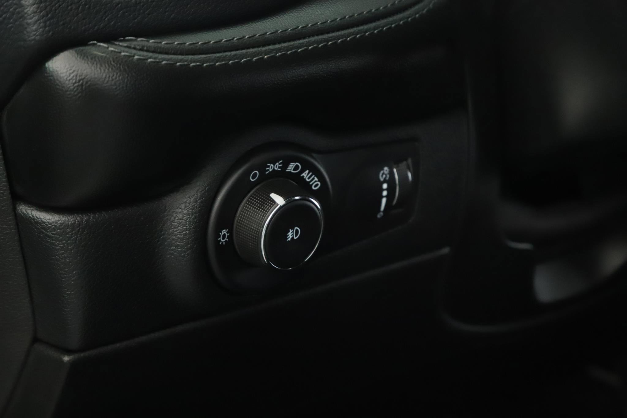 Used 2022 Dodge Durango GT image 8