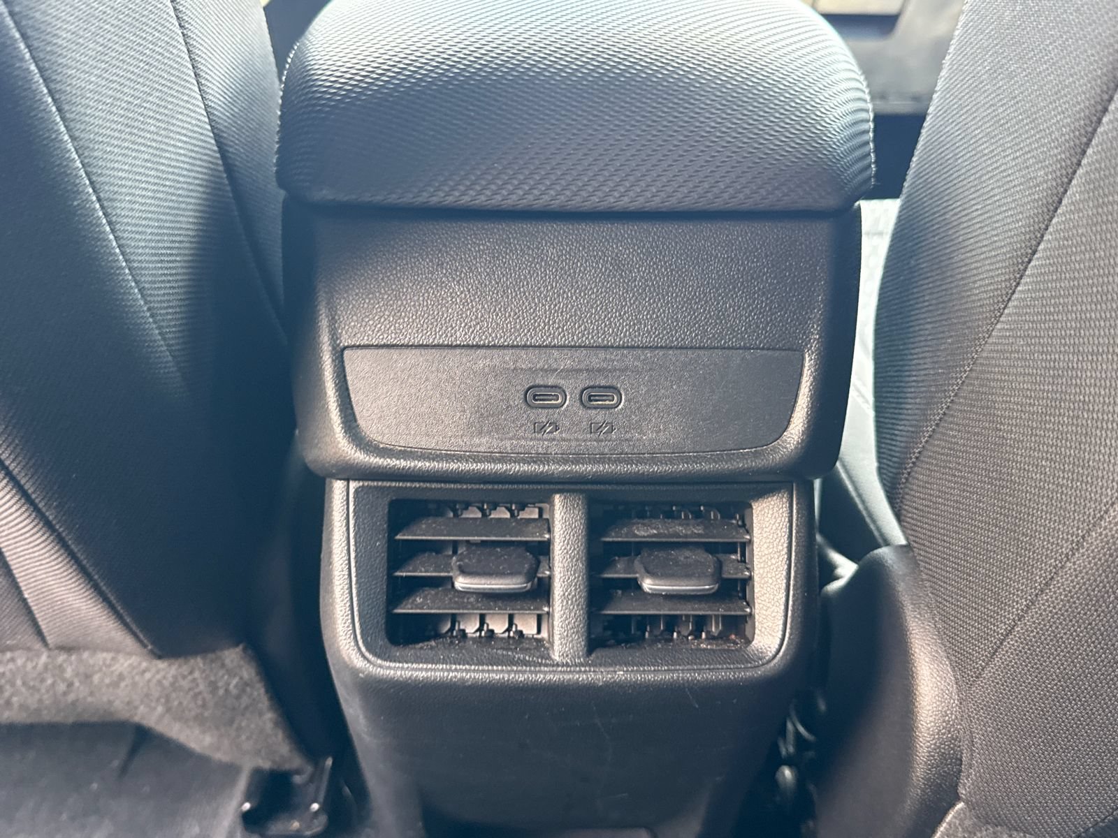 Used 2025 Chevrolet Equinox LT FWD image 24