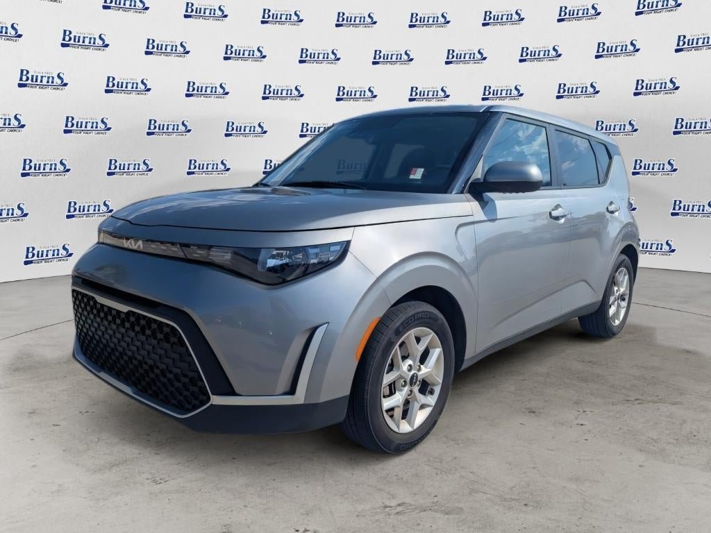 Used 2024 Kia Soul LX w/ Option Group 015 FWD image 7